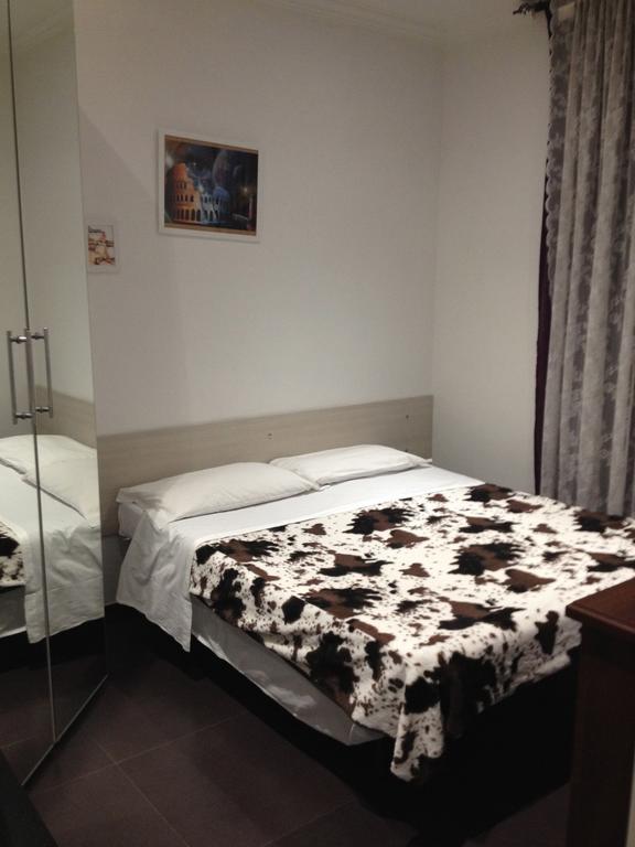 Guest House Hello Roma Buitenkant foto