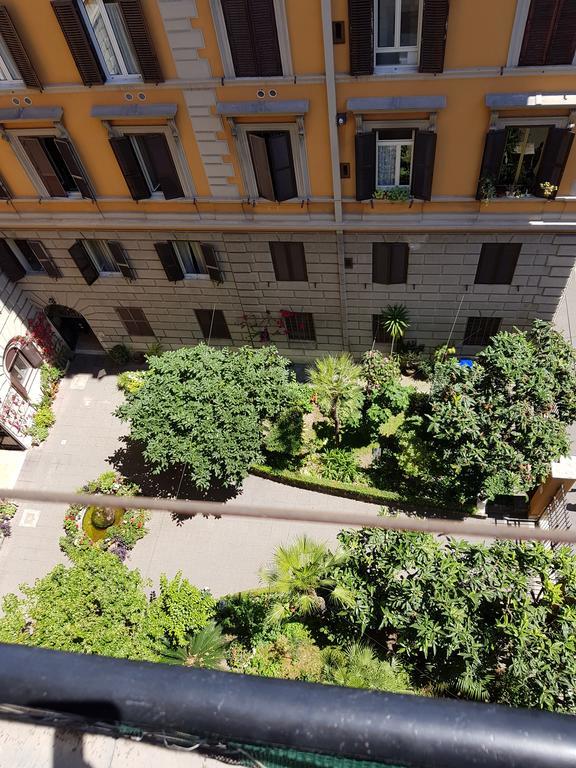 Guest House Hello Roma Buitenkant foto